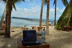 how to become a digital nomad